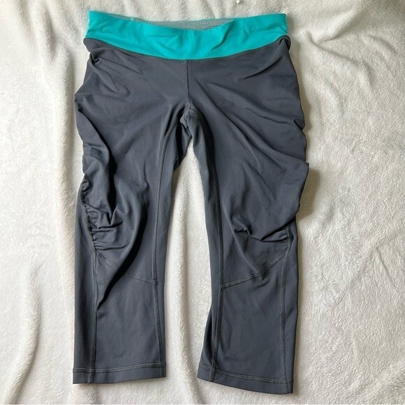 Lululemon Run Team Spirit Crop Capris - Picture 1 of 8